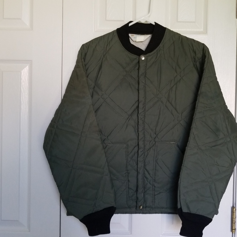 ARMY GREEN QUILTED JACKET